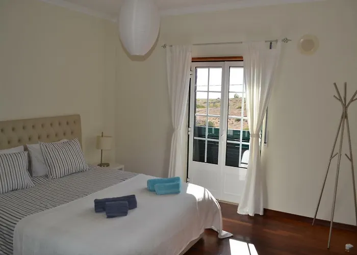 Casa vacanze Yellow House Ericeira Santo Isidoro