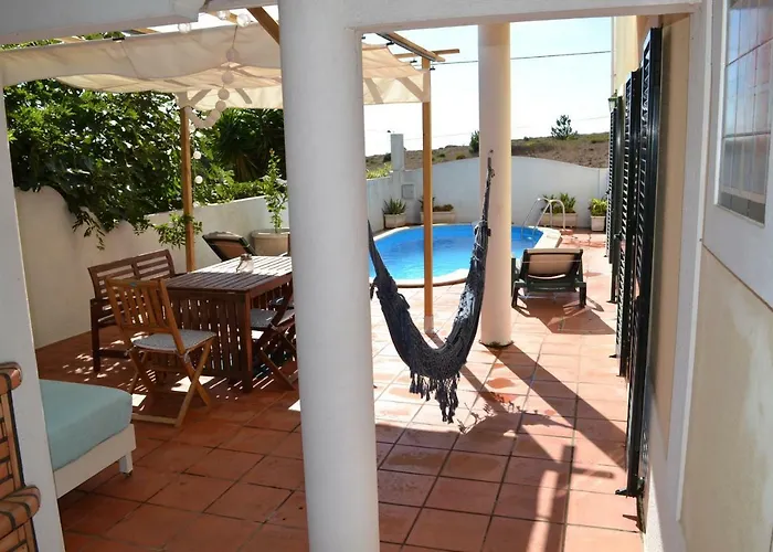 Yellow House Ericeira Santo Isidoro