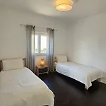 別荘 Yellow House Ericeira