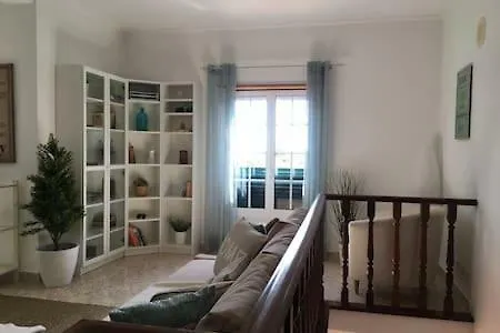 Nyaraló Yellow House Ericeira