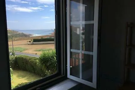 Yellow House Ericeira Nyaraló