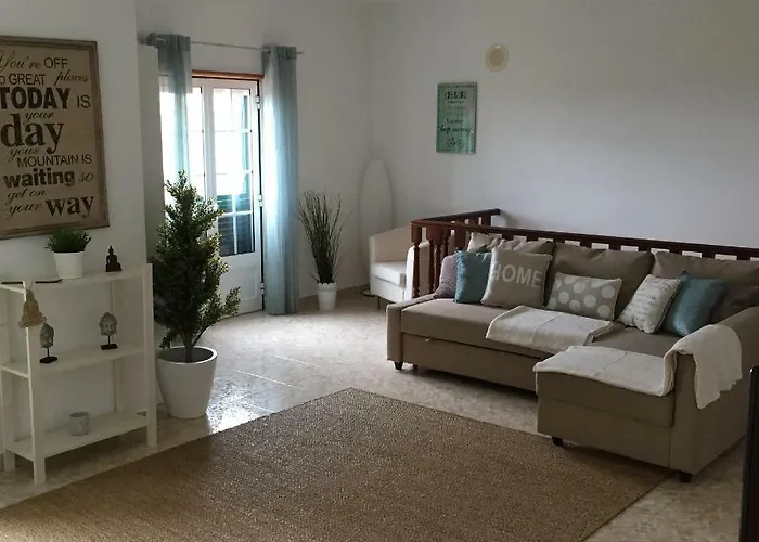 Yellow House Ericeira 펜션